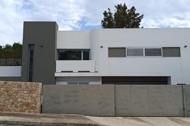 4 bed casa / chalet in Calpe