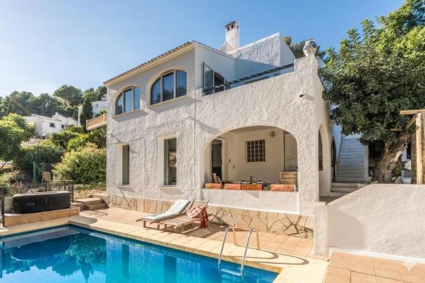 6 bed villas in Javea