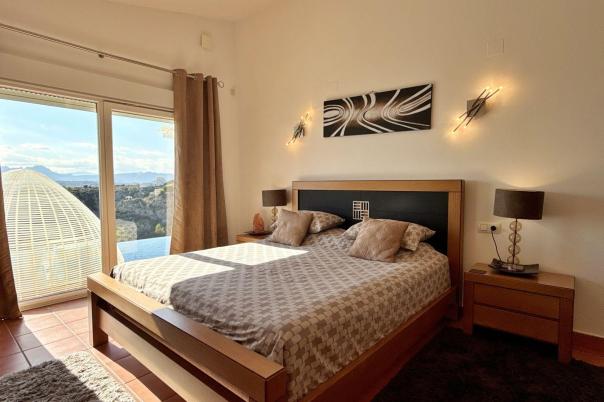 4 bed villa in Benitachell