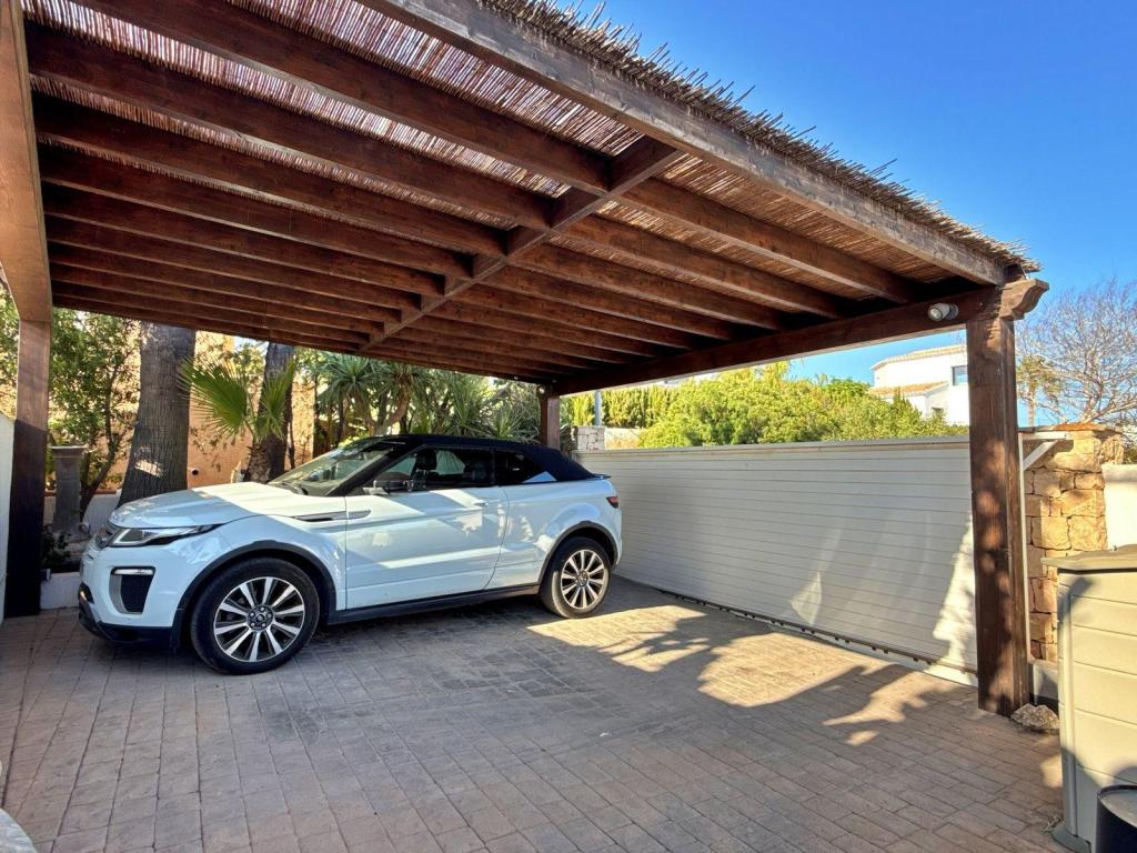4 bed villa in Benitachell