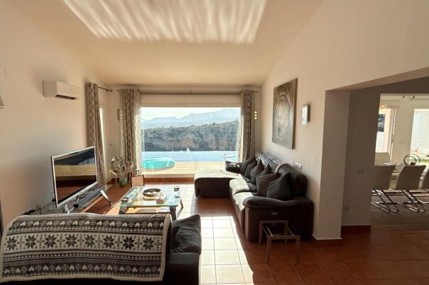 4 bed villa in Benitachell