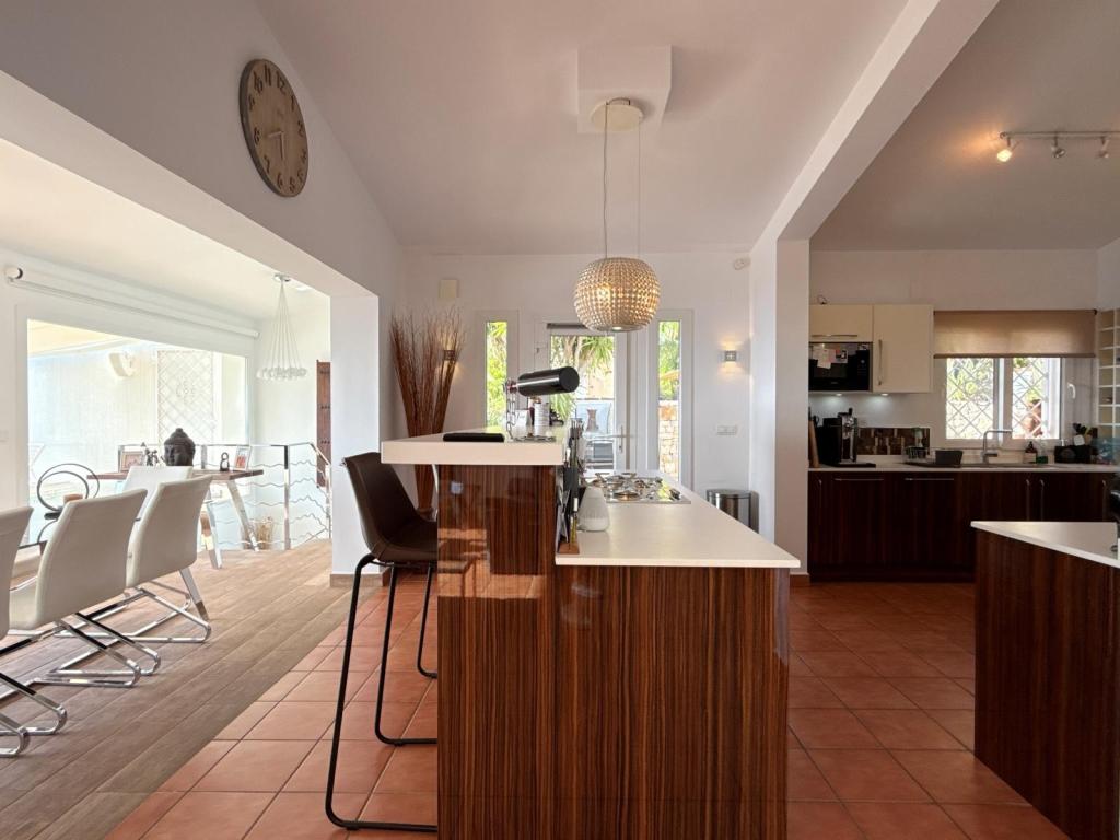 4 bed villa in Benitachell