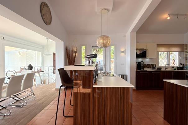 4 bed villa in Benitachell