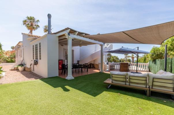 4 bed villas in Moraira