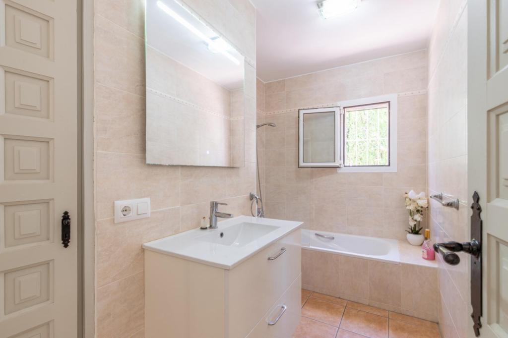 4 bed villas in Moraira