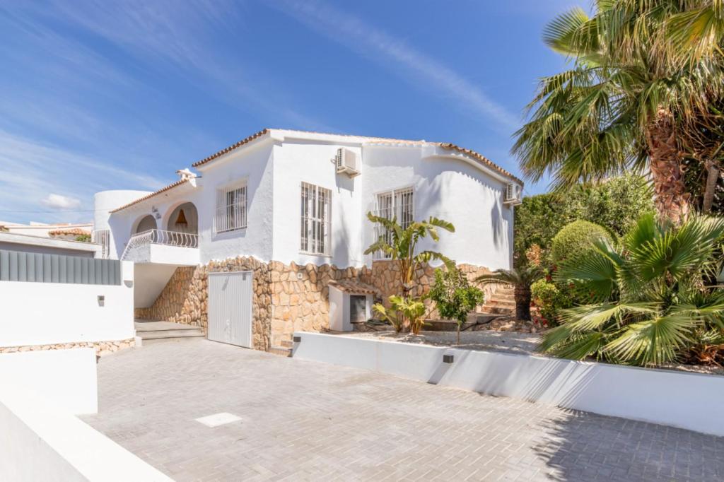 4 bed villas in Moraira