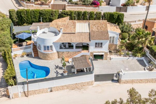 4 bed villas in Moraira