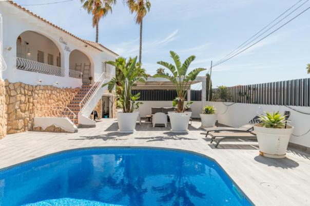 4 bed villas in Moraira