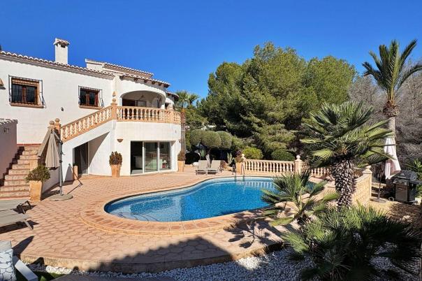 4 bed villa in Moraira
