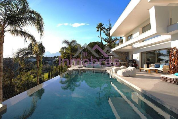 5 bed casa / chalet in Altea