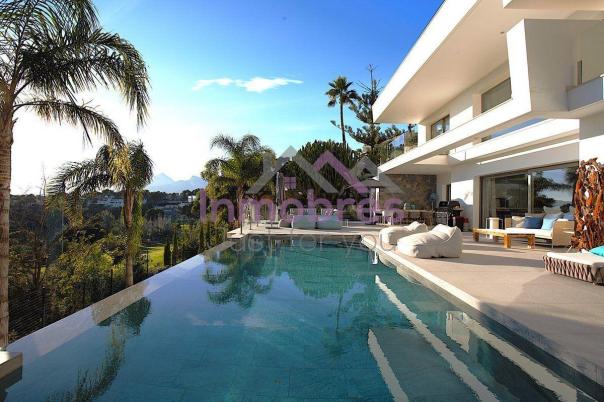 5 bed casa / chalet in Altea
