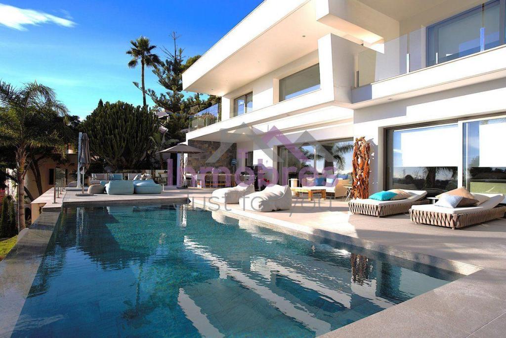 5 bed casa / chalet in Altea