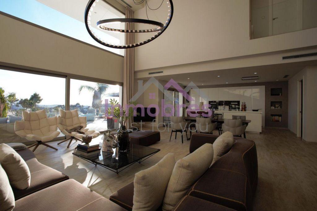 5 bed casa / chalet in Altea