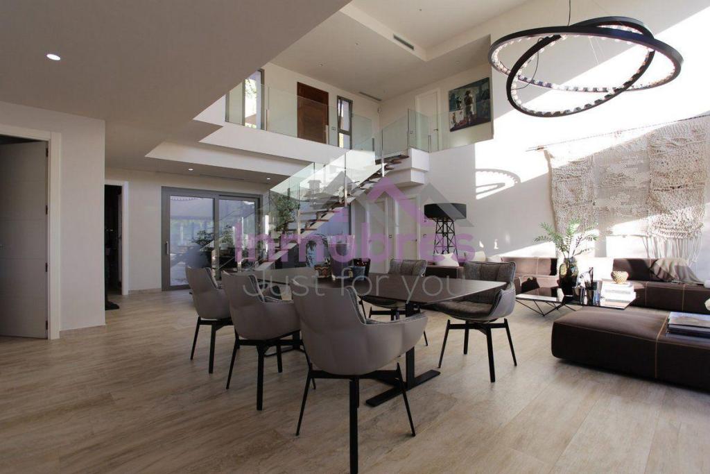 5 bed casa / chalet in Altea