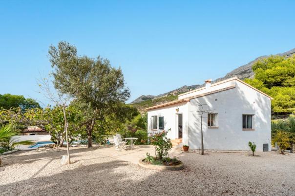6 bed villa in Altea