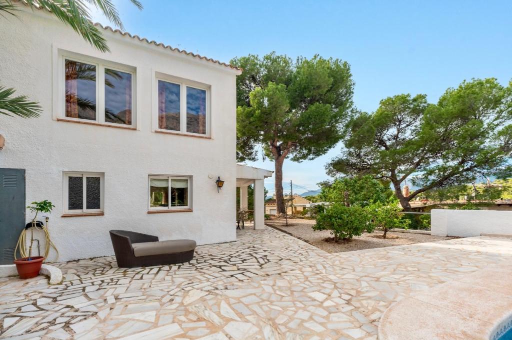 6 bed villa in Altea