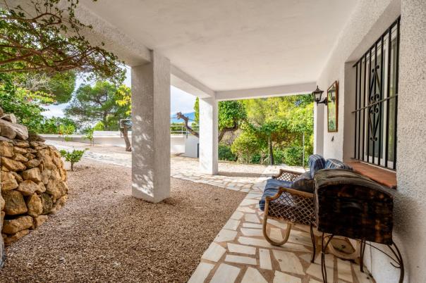 6 bed villa in Altea