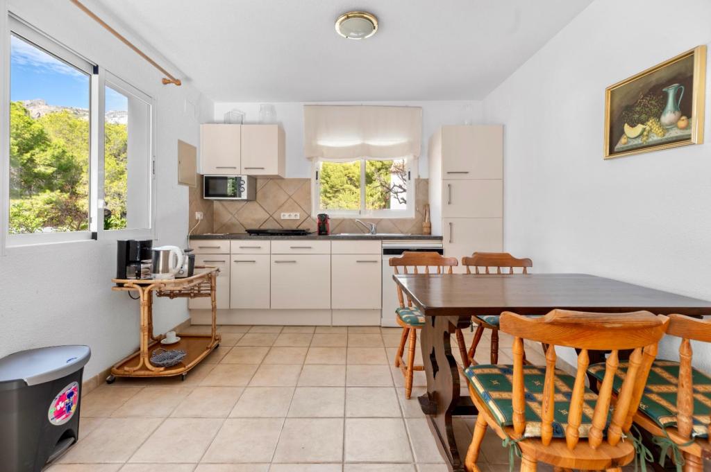 6 bed villa in Altea