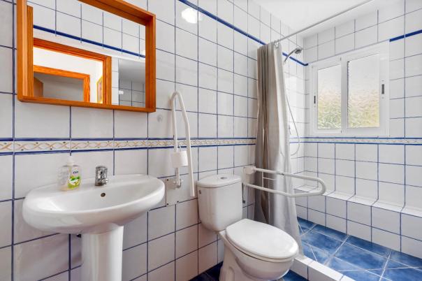 6 bed villa in Altea