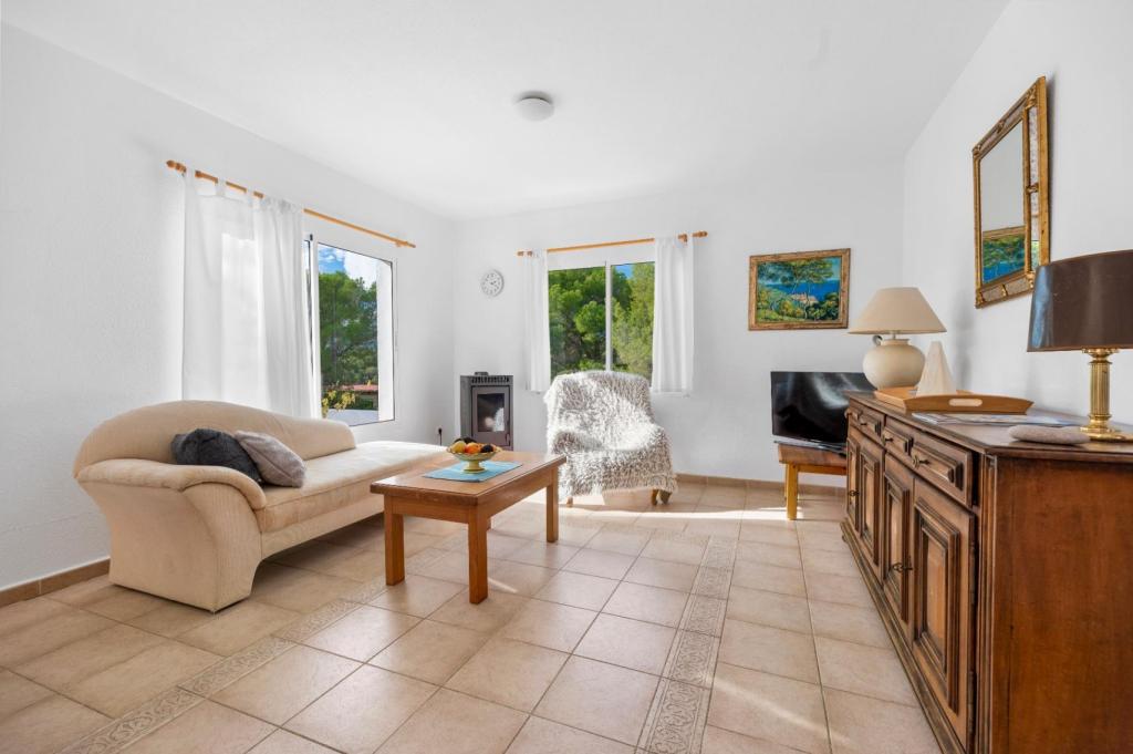 6 bed villa in Altea