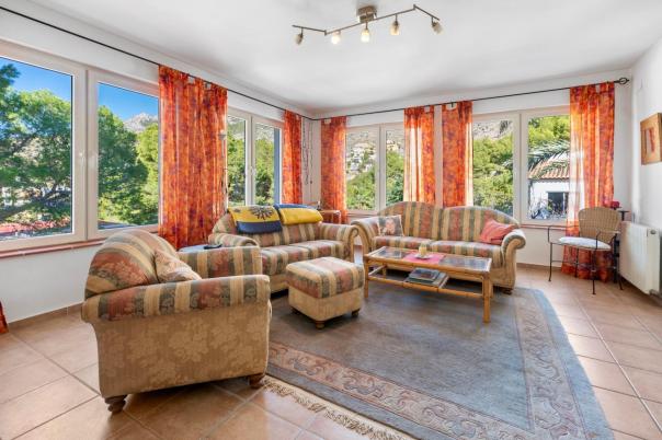 6 bed villa in Altea