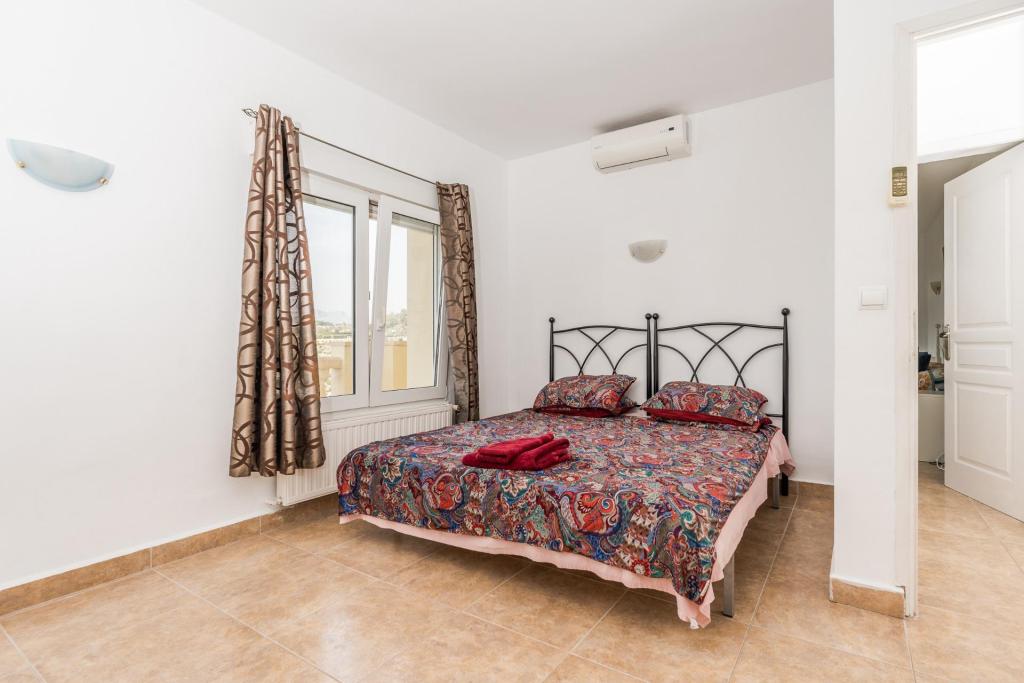 7 bed villa in Benissa