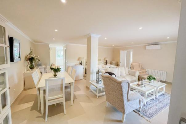 5 bed villa in Altea