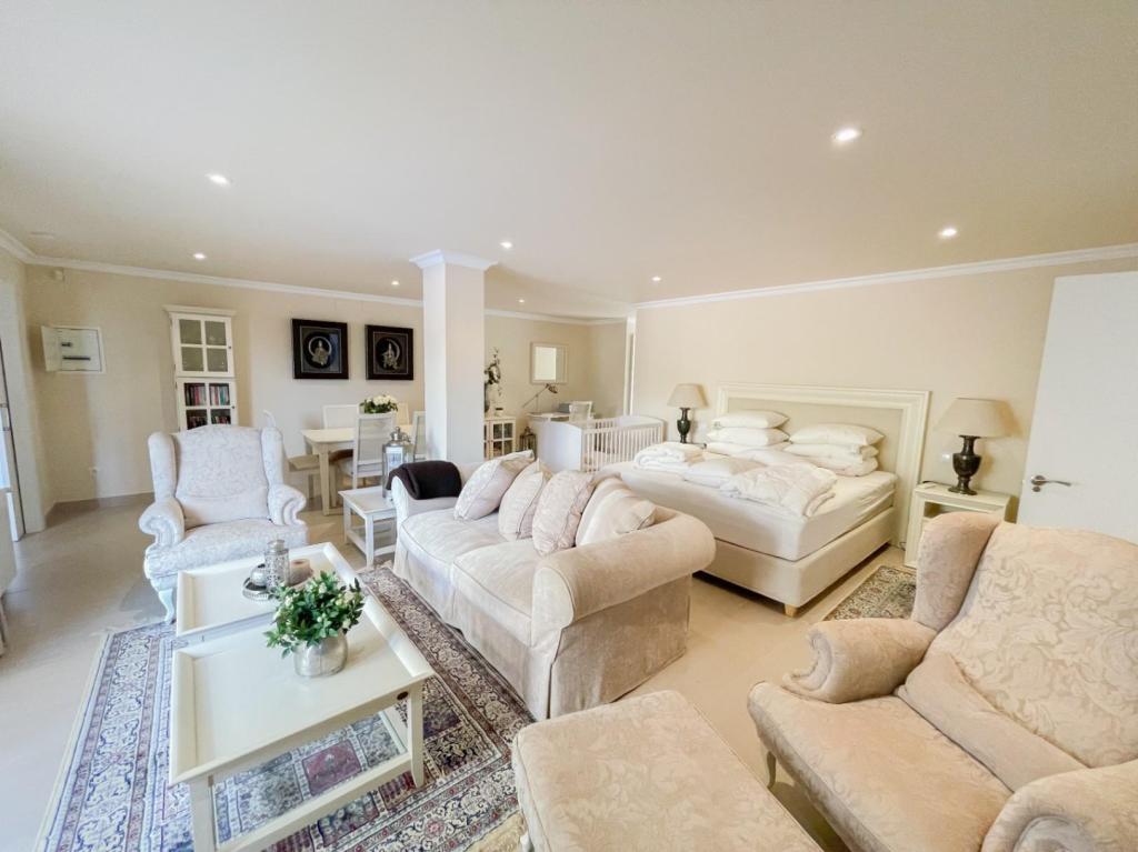 5 bed villa in Altea