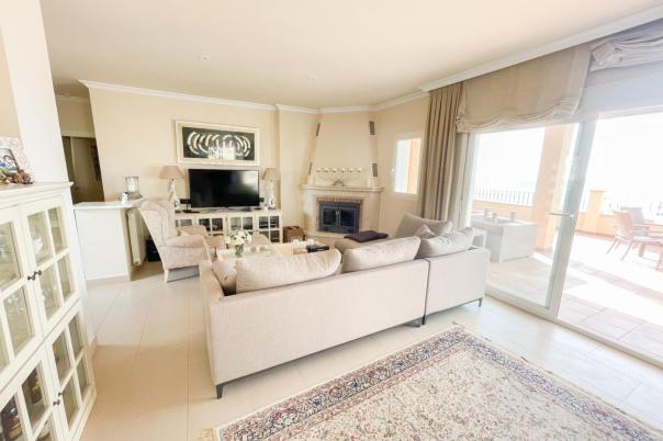 5 bed villa in Altea