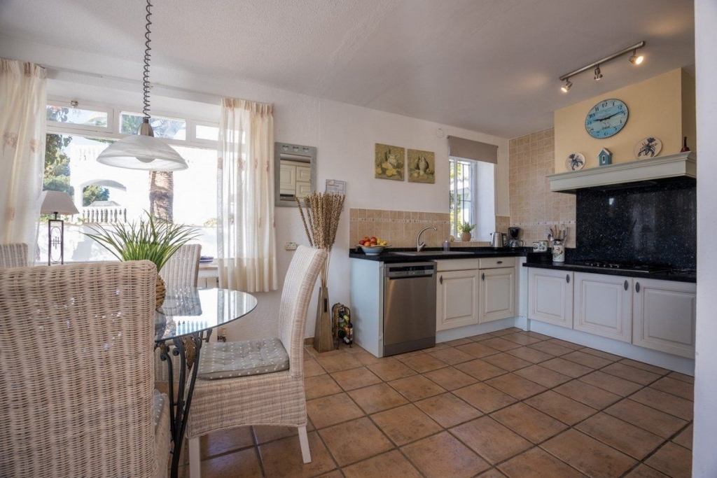 4 bed casa / chalet in Moraira