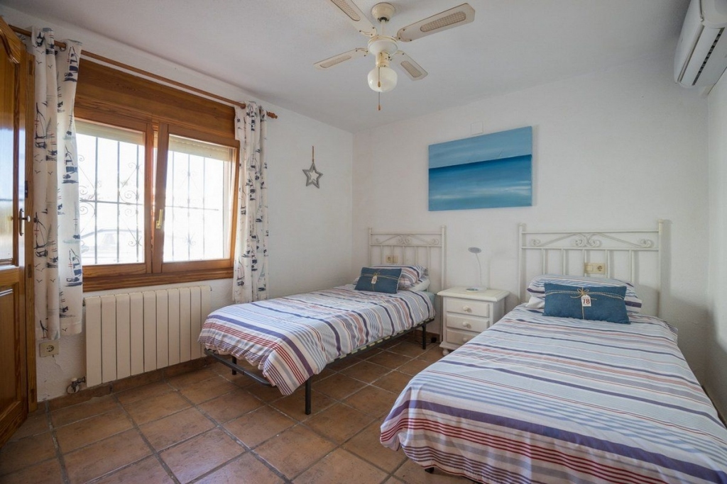 4 bed casa / chalet in Moraira