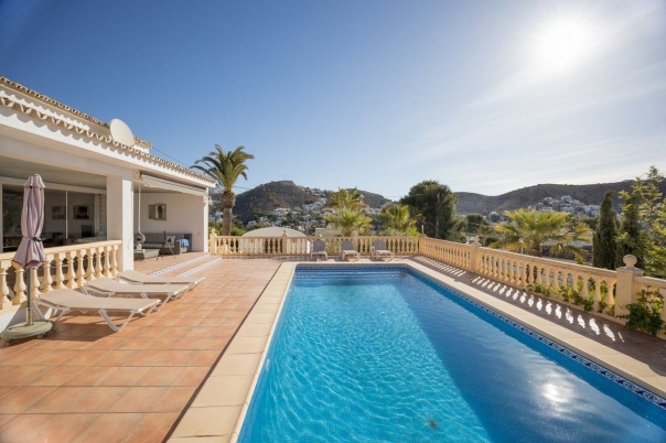4 bed casa / chalet in Moraira
