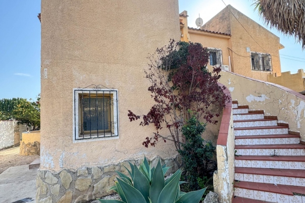 6 bed casa / chalet in Calpe / Calp