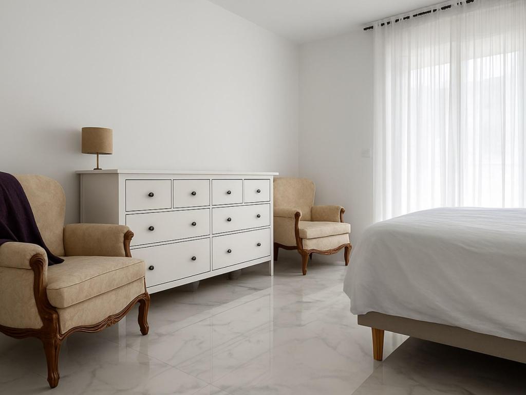 5 bed villas in Denia