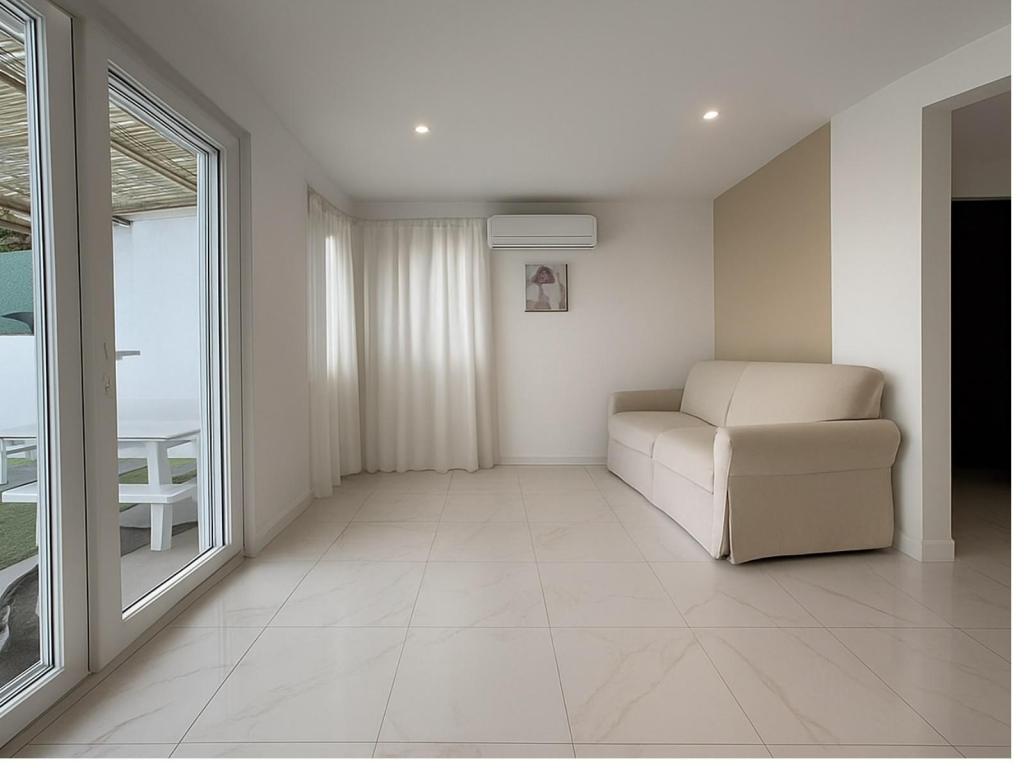 5 bed villas in Denia