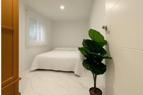 5 bed villas in Denia