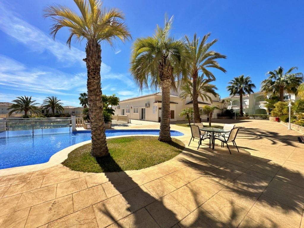2 bed apartment in Benissa