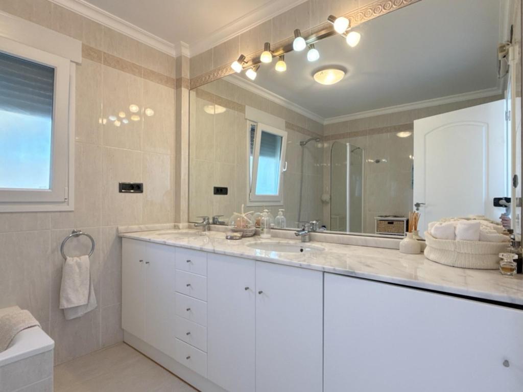 2 bed apartment in Benissa