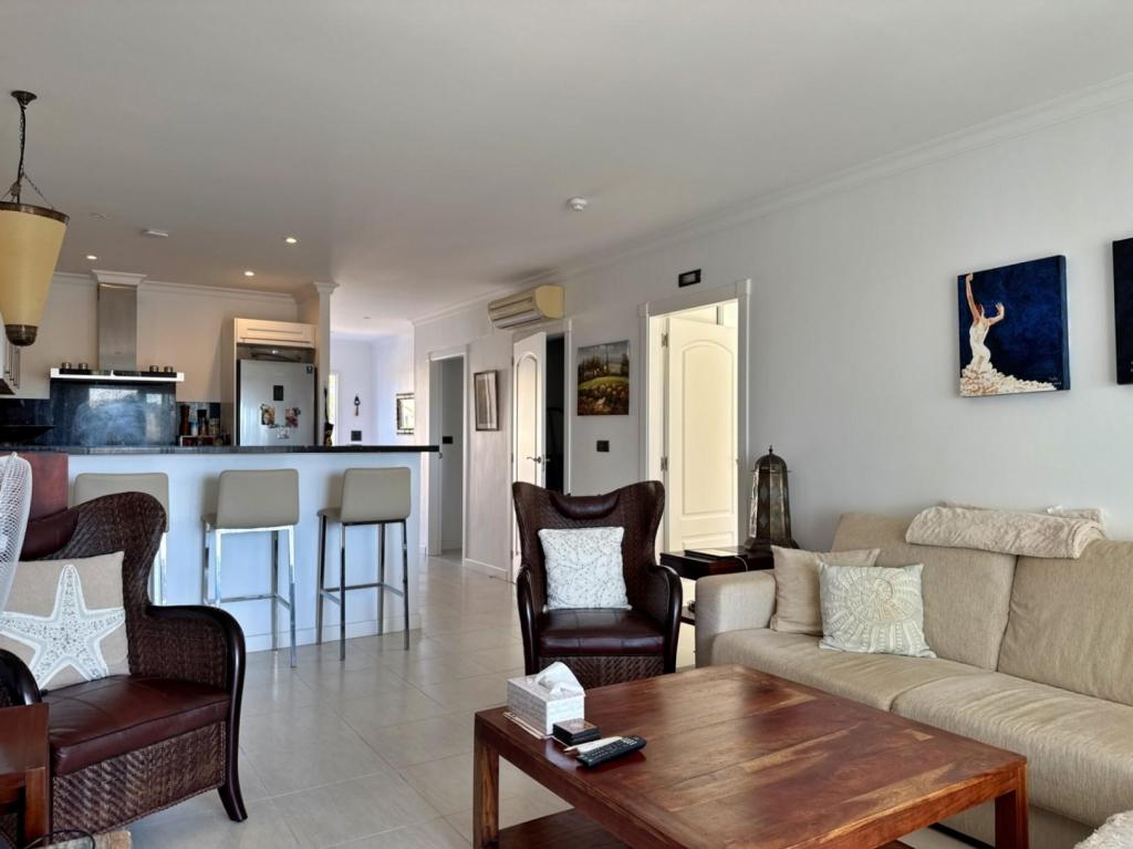 2 bed apartment in Benissa