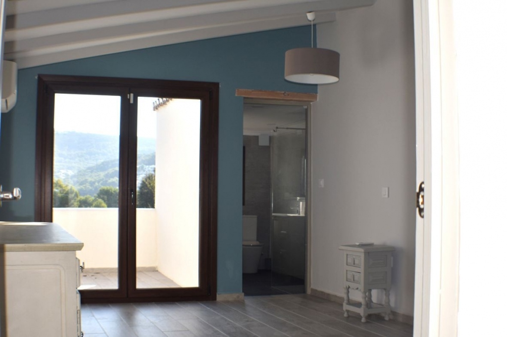5 bed casa / chalet in Moraira