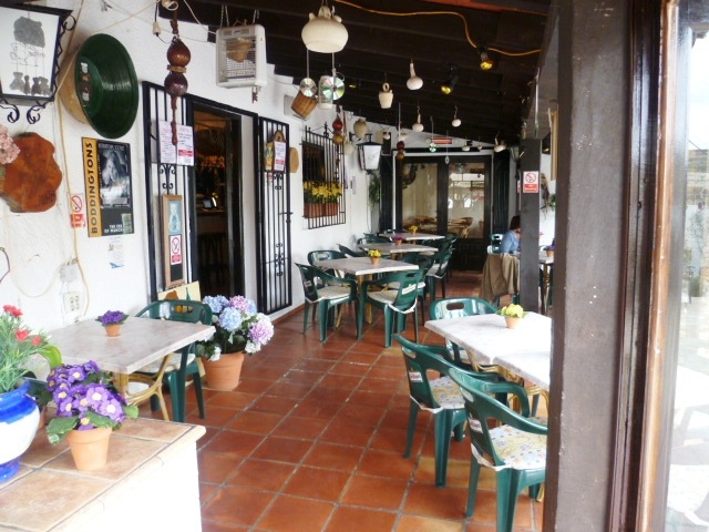 Rusty's Bar & Restaurant