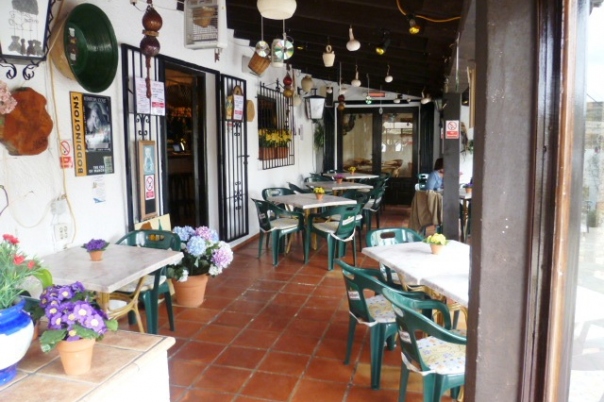 Rusty's Bar & Restaurant