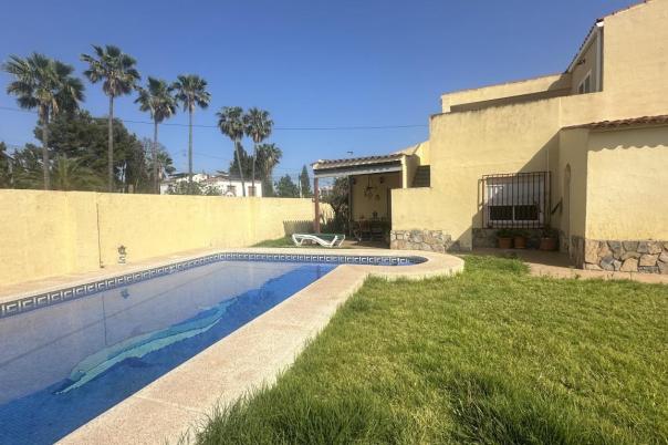 4 bed villa in Albir
