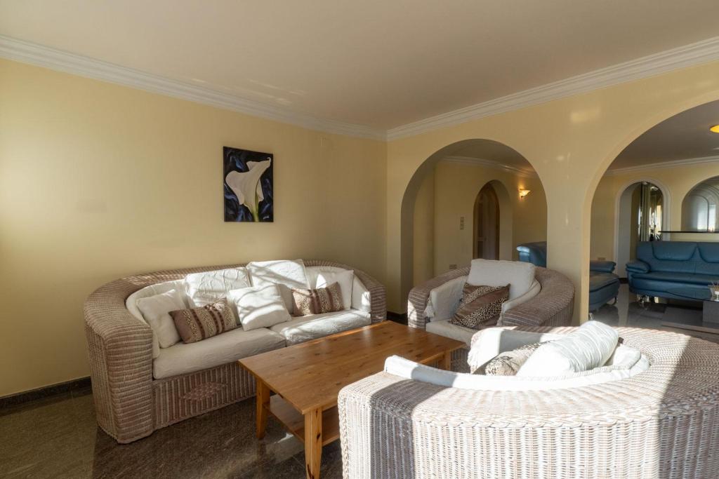 5 bed villa in Benissa