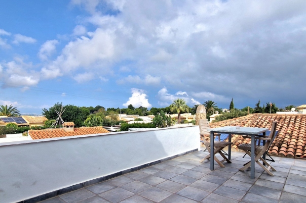 8 bed commercial premises in Denia