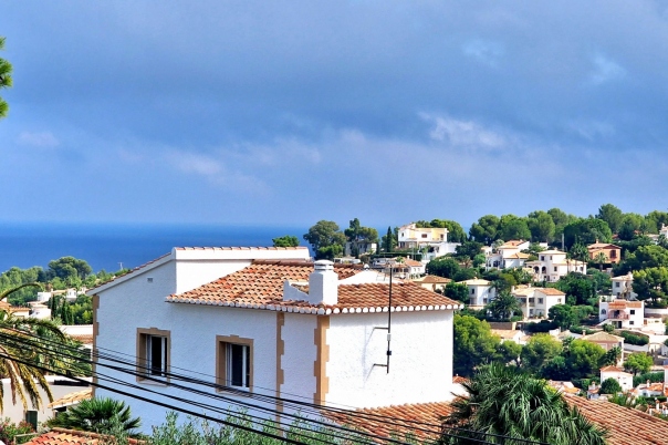 8 bed commercial premises in Denia