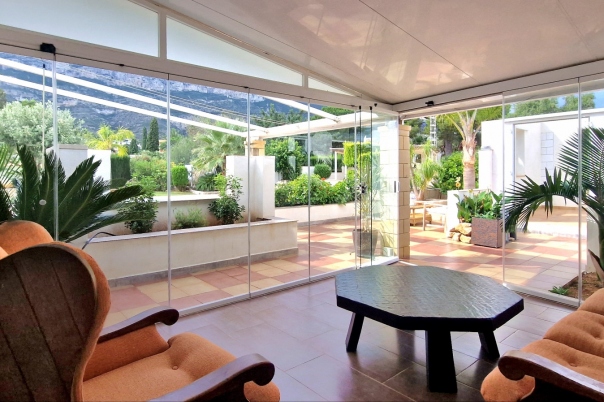 8 bed commercial premises in Denia