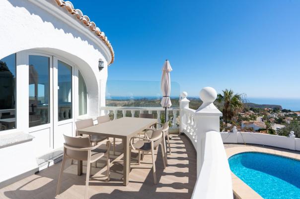 4 bed villa in Benitachell