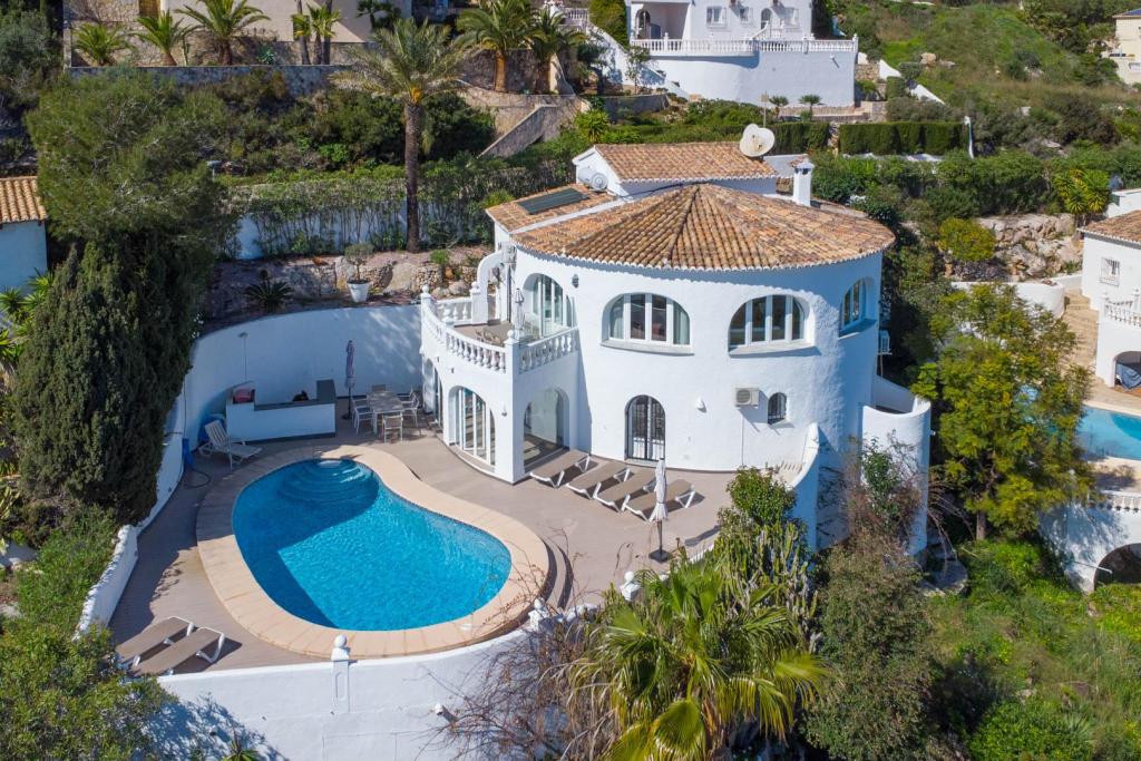 4 bed villa in Benitachell