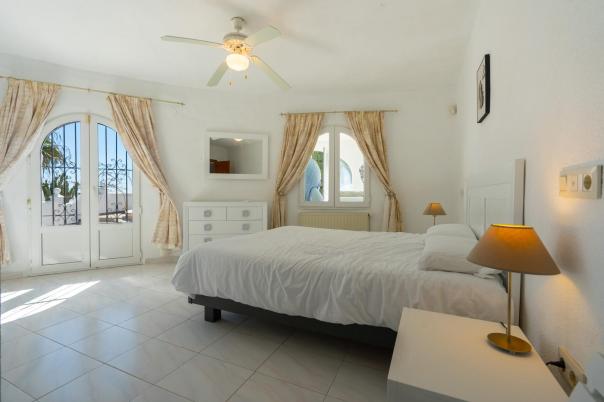 4 bed villa in Benitachell